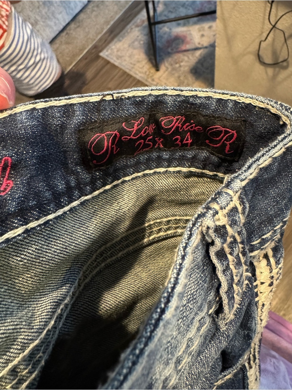 Rock & Roll Cowgirl Low Rise Bootcut Jeans 25x34 - Picture 3 of 4